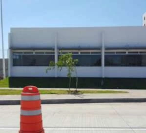 Caseta de peaje y 7 pasos inferiores vehiculares · registro 2